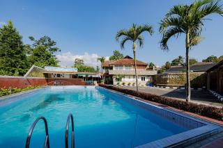 RedDoorz Plus at Hotel Griya Sakinah Cisarua Puncak - 6