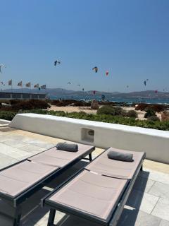 Unique beachfront villa, 5 bedrooms, swimming pool & jacuzzi - 9
