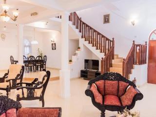 Ja-Ela Serenity Villa Spacious 4BR near Airport - 4