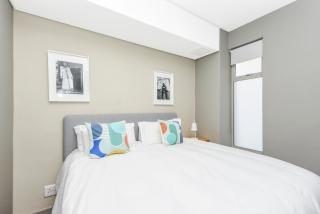 Tyrwhitt Luxe Apartment in Central Rosebank - 5