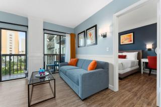 Volcano View 2 Bedroom Apartment with Balcony Near Universal - 3