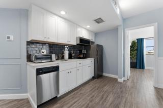 Volcano View 2 Bedroom Apartment with Balcony Near Universal - 6