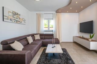 Luxury Villa KLAUDIA with Private Pool near Pula - 1