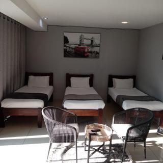 Bon Voyage Inn - 9