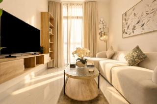 1BR Retreat near Expo City with Pool Gym & Sports Courts - 0