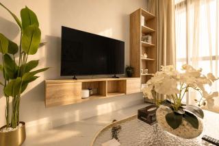 1BR Retreat near Expo City with Pool Gym & Sports Courts - 8