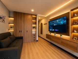 Modern Loft Studios and Rooftop & Country Club Views - 3