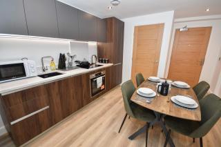 Bright and Spacious 1 Bed Apartment in Leeds - 9