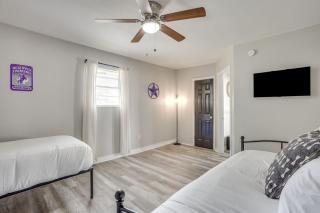 NEW Remodeled 4 Bed Sleeps 10 Near Tarleton - 7