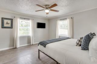 NEW Remodeled 4 Bed Sleeps 10 Near Tarleton - 6