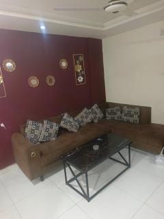 Stylish 1BR Flat with Prime Location - 1