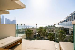 FIVE Palm Residence - Elegant Homes - 1