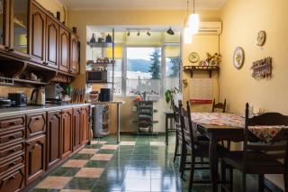 Spacious Vintage Home in Vake - 4