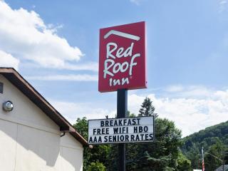 Red Roof Inn Binghamton North - 3