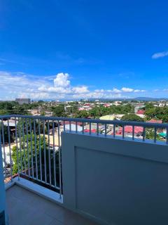 Abreeza Place 1bedroom premium unit 8th floor tower 2 with balcony - 9