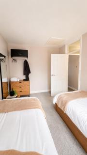 Modern 2Bedroom House in Coventry Private Parking - 4