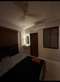 Modern 2 bedroom apartment in DHA Phase 6, Karachi - 4