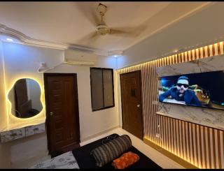 Modern 2 bedroom apartment in DHA Phase 6, Karachi - 1