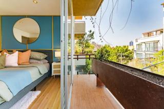 Modern Group Condo Private Balcony and Parking - 3