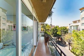Modern Group Condo Private Balcony and Parking - 6