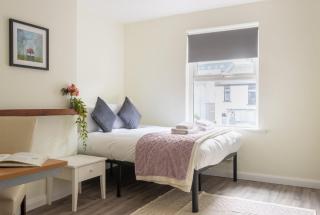 GuestReady - A cosy retreat with terrace in Dublin - 6