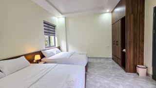 Sunshine Hotel - 1