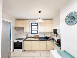 Blue Marine Apartment - 4