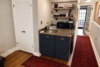Amazing Location - Close to Union Station - 6