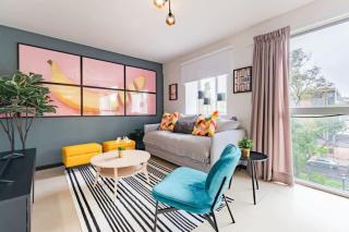 Stylish Roma Norte Condo with City Skyline Views - 5