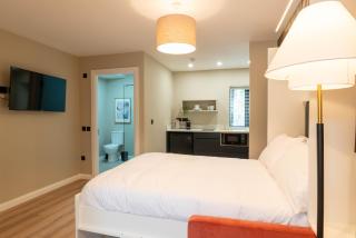Westport Selfcatering Suites - 6