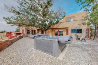 Heated Pool, Hot Tub, Sauna & Foosball Fun - 7