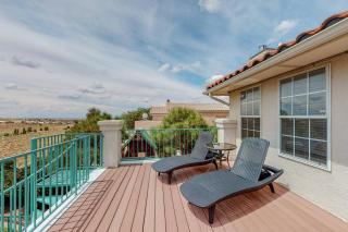 》3800ft Pool Hot Tub Sleep 18 & Mtn Views Billiard - 0