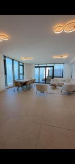 Penthouse Rooftop Pool Panoramic Sea View - 0