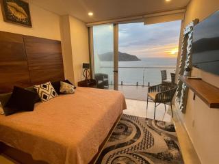 Beachfront Luxury Path to the Sea - CM1003 - 0