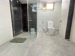 HYD- Garden Haus- AC 3BHK, PS 5, 65'TV, TT Table - 7