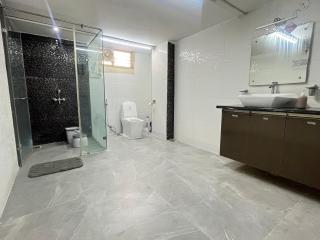 HYD- Garden Haus- AC 3BHK, PS 5, 65'TV, TT Table - 6