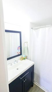 Nob Hill/UNM Luxury Remodel Small House /King Beds - 6