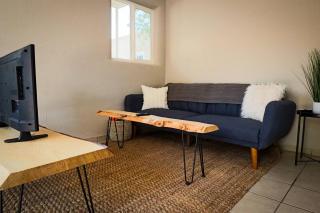 Nob Hill/UNMUnique Remodeled AptKing Bed - 1
