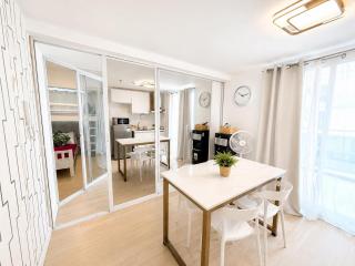 AMIRAH'S PLACE 1BEDROOM UNIt - 9