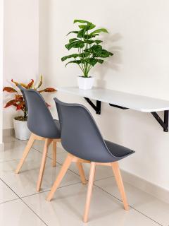 206 - Stylish 2BHK by Everloft - Balcony & Comfort - 2