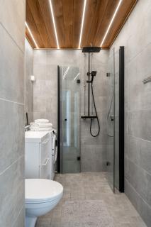 Top Floor Luxury - 2BR Scandi Home in City Center - 5