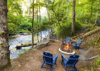 Creekside Luxury Vintage Mountain Cabin, King Bed, Spa, Fire Pit, Game Room, DogsOk - 9