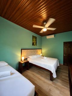 Senda Adults Only Hostel - 7
