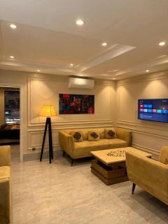 Rainbows Cloud apartment-Retreat the modern universal 1 BHK apartment - 4