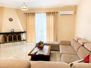 Family House Tirana - 0