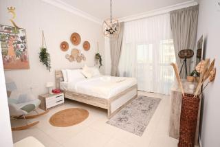 Modern 1BR Stay - Yas Island Natural Chic Retreat - 1