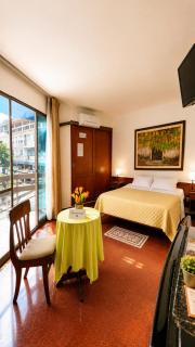 Hotel Mediterraneo-Free Breakfast - 5
