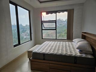 Rumah Baribis Dago Pakar - View Pengunungan - 1