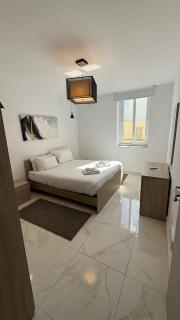 GZR051-Luxury 2 Bedroom Apt near seafront promenade - 7