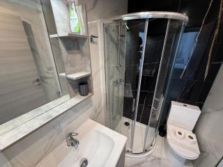 GZR051-Luxury 2 Bedroom Apt near seafront promenade - 1
